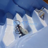 produzione e realizzazione priscine in vetroresina DSC008831212.jpg